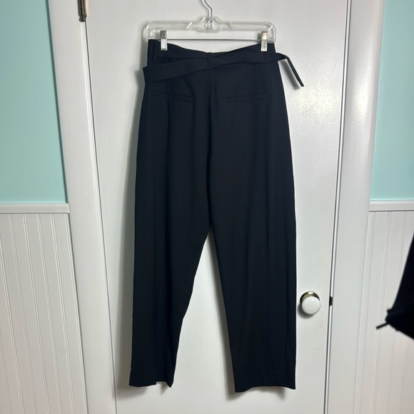 NWT Banana Republic HIGH-RISE BARREL ITALIAN WOOL PANT Black Minimalist Size 4 - Picture 4 of 8